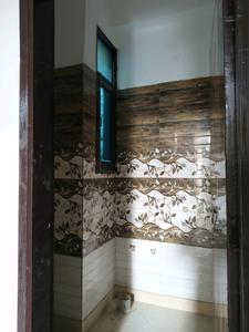Common Bathroom Image of 750 Sq.ft 2 BHK Builder Floor for sale in DLF Ankur Vihar Ghaziabad for Rs. 2365566