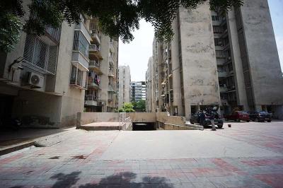 Image of 1450 Sq.ft 2 BHK Apartment / Flat for sale in Nava Vadaj, Ahmedabad for Rs. 7400000