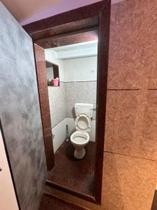 Bathroom Image of 732 Sq.ft 2 BHK Apartment / Flat for sale in Fort Mumbai for Rs. 26000000
