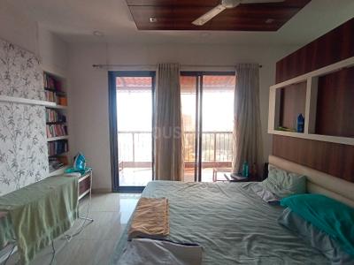 Bedroom Image of 2700 Sq.ft 4 BHK Apartment / Flat for sale in Jayram Heights, Dahisar West Mumbai for Rs. 60000000