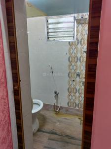 Bathroom Image of 1000 Sq.ft 3 BHK Builder Floor for rent in Rajarhat Kolkata for Rs. 12000