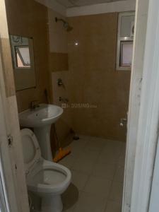 Bathroom Image of 1316 Sq.ft 2.5 BHK Apartment / Flat for sale in RG Residency, Sector 120 Noida for Rs. 15000000