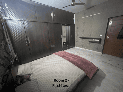 Bedroom Image of 2200 Sq.ft 3 BHK Independent House for rent in Vasanth Nagar Bengaluru for Rs. 120000