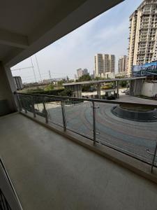 Balcony Image of 2440 Sq.ft 3 BHK Apartment / Flat for sale in Godrej Palm Retreat 2, Sector 150 Noida for Rs. 35000000