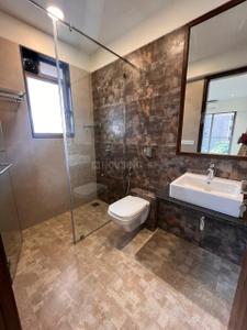 Bathroom Image of 1115 Sq.ft 2.5 BHK Apartment / Flat for sale in Supreme Melange, Dadar East Mumbai for Rs. 54800000