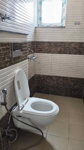 Image of 2400 Sq.ft 4 BHK Apartment / Flat for rent in Sector 11 Dwarka, New Delhi for Rs. 60000