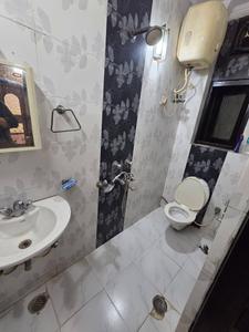 Bathroom Image of 450 Sq.ft 1 BHK Builder Floor for rent in Lajpat Nagar New Delhi for Rs. 20500