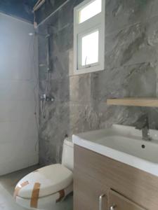 Common Bathroom Image of 2054 Sq.ft 3 BHK Apartment / Flat for sale in M3M Skycity, Sector 65 Gurgaon for Rs. 44500000