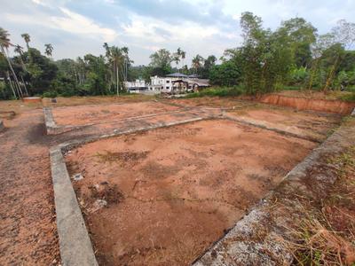 Image of 10000 Sq.ft Residential Plot / Land for sale in Mulanthuruthy, Kochi for Rs. 499000