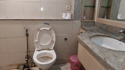 Bathroom Image of 650 Sq.ft 1 BHK Apartment / Flat for rent in Assotech Cabana, Indirapuram Ghaziabad for Rs. 26000