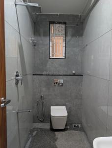 Bathroom Image of 1200 Sq.ft 2 BHK Builder Floor for rent in Hebbal Kempapura Bengaluru for Rs. 35000