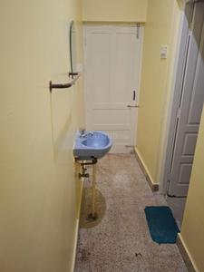 Bathroom Image of 2000 Sq.ft 3 BHK Builder Floor for rent in Kalyan Nagar Bengaluru for Rs. 50000