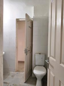 Common Bathroom Image of 1100 Sq.ft 3 BHK Apartment / Flat for sale in Tulip White, Sector 69 Gurgaon for Rs. 15500000