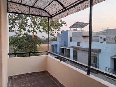 Balcony Image of 1200 Sq.ft 3 BHK Duplex for rent in Atladara Vadodara for Rs. 18000