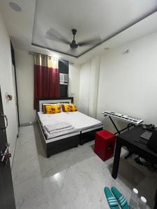 Bedroom Image of 450 Sq.ft 1 BHK Builder Floor for rent in Pitampura New Delhi for Rs. 20000