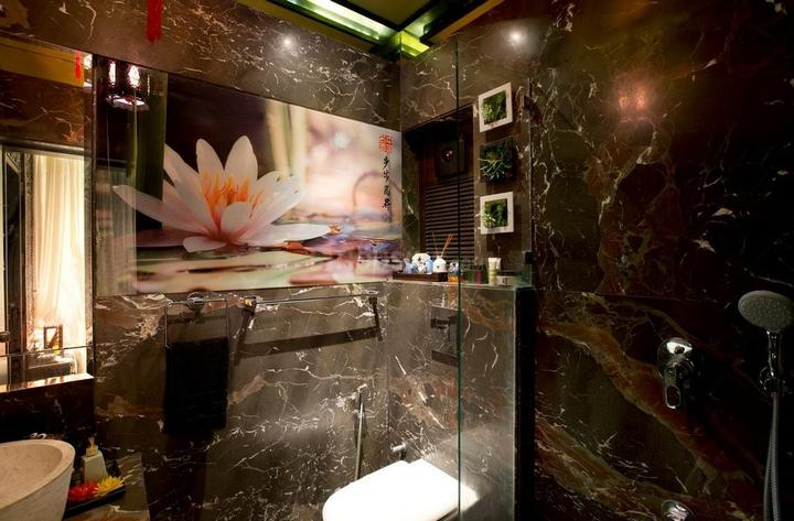 Sugee hiranya Main Image 1