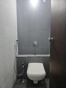 Common Bathroom One Image of 630 Sq.ft 1.5 BHK Apartment / Flat for rent in Majestique Palm Atlantis, Wagholi Pune for Rs. 17500