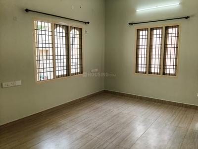 Bedroom Image of 1200 Sq.ft 2 BHK Independent House for rent in Arumbakkam Chennai for Rs. 28000
