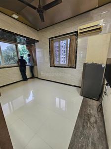 Bedroom Image of 600 Sq.ft 1 BHK Apartment / Flat for rent in Colaba Mumbai for Rs. 80000