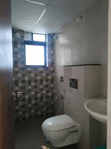 Common Bathroom Two Image of 2142 Sq.ft 4 BHK Apartment / Flat for sale in Shapoorji Pallonji Vanaha, Bavdhan Pune for Rs. 17000000