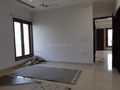 Bedroom Image of 2152 Sq.ft 2 BHK Builder Floor for rent in Gomti Nagar Lucknow for Rs. 18000