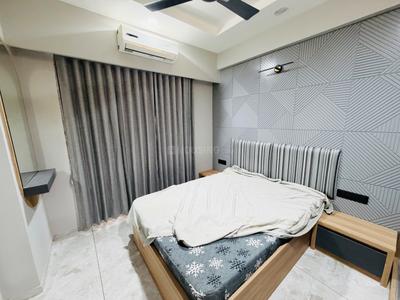 Bedroom Image of 2160 Sq.ft 3 BHK Apartment / Flat for rent in Keshav Elitus, Randesan Gandhinagar for Rs. 50000