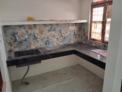 Kitchen Image of 650 Sq.ft 1 BHK Apartment / Flat for rent in Pal Colony Jhansi for Rs. 5000