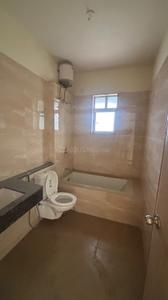 Bathroom Image of 1600 Sq.ft 4.5 BHK Apartment / Flat for sale in Indiabulls Greens, Panvel Navi Mumbai for Rs. 17000000
