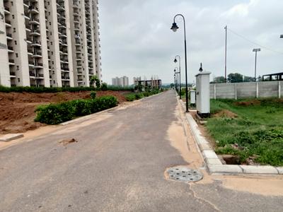 Image of 193 Sq.ft Residential Plot / Land for sale in Central Park Flower Valley 3, Sector 32, Sohna for Rs. 49300000