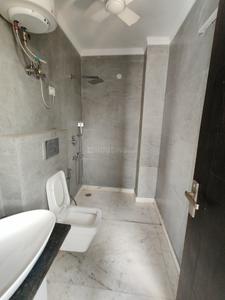 Image of 950 Sq.ft 2 BHK Builder Floor for rent in Ramesh Nagar, New Delhi for Rs. 35000