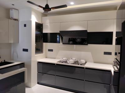 Kitchen Image of 2431 Sq.ft 4 BHK Builder Floor for rent in DLF Phase 3 Gurgaon for Rs. 110000