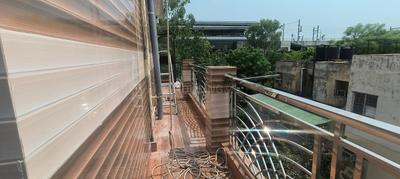 Balcony Image of 900 Sq.ft 2 BHK Apartment / Flat for rent in  Mayur Vihar Phase 1 Pocket 1 RWA, Mayur Vihar Phase 1 New Delhi for Rs. 36000