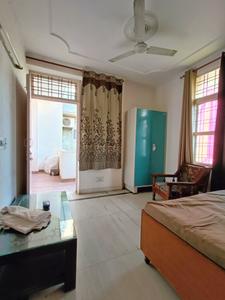 Bedroom Image of 1100 Sq.ft 2 BHK Builder Floor for rent in HUDA Plot Sector 40, Sector 40 Gurgaon for Rs. 36000