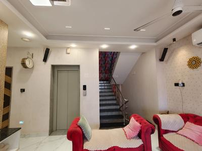 Hall Image of 3300 Sq.ft 3 BHK Independent House for sale in Iyyappanthangal Chennai for Rs. 33000000