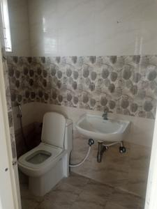Bathroom Image of 900 Sq.ft 1 BHK Apartment / Flat for rent in C V Raman Nagar Bengaluru for Rs. 25000