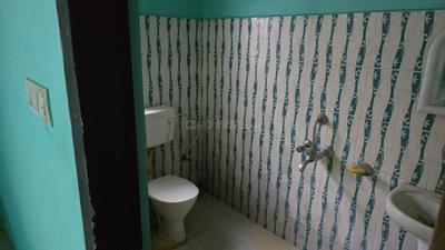 Bathroom Image of 1200 Sq.ft 2 BHK Apartment / Flat for sale in Bamunimaidam Guwahati for Rs. 6000000