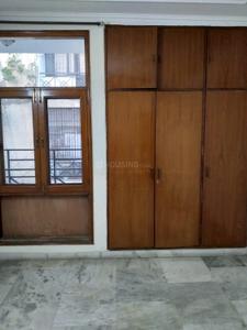 Bedroom Image of 2200 Sq.ft 3 BHK Builder Floor for rent in Defence Colony New Delhi for Rs. 80000