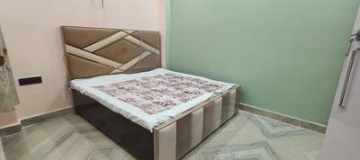 Bedroom Image of 840 Sq.ft 1 BHK Builder Floor for rent in Preet Vihar New Delhi for Rs. 20000
