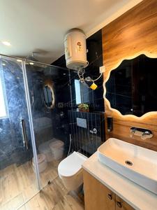 Bathroom Image of 2226 Sq.ft 4 BHK Builder Floor for sale in Central Park Flower Valley, Sector 33 Sohna for Rs. 37900000