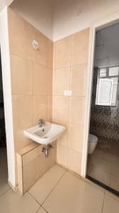 Bathroom Image of 1050 Sq.ft 2 BHK Apartment / Flat for rent in Godrej Hill Retreat, Mahalunge Pune for Rs. 27000