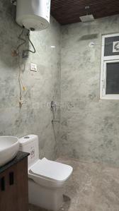 Bathroom Image of 920 Sq.ft 1 BHK Builder Floor for rent in Sector 52 Gurgaon for Rs. 37000