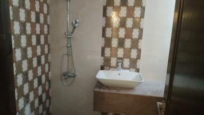Image of 2700 Sq.ft 3 BHK Builder Floor for rent in DDA RWA Sarvapriya Vihar DDA Flats, Hauz Khas, New Delhi for Rs. 130000