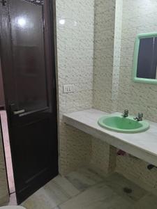 Bathroom Image of 1440 Sq.ft 3 BHK Builder Floor for rent in Chittaranjan Park New Delhi for Rs. 65000