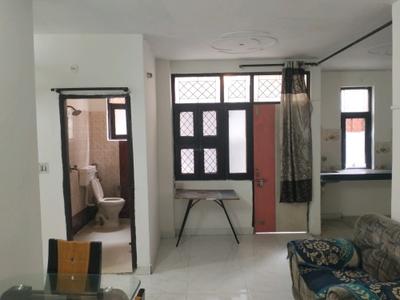 Living Room Image of 1000 Sq.ft 3 BHK Builder Floor for rent in Patparganj New Delhi for Rs. 32000