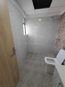Bathroom Image of 1850 Sq.ft 3 BHK Apartment / Flat for rent in RG Luxury, Noida Extension Greater Noida for Rs. 28000