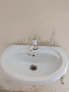 Bathroom Image of 1500 Sq.ft 2 BHK Builder Floor for rent in Sharda Nagar Lucknow for Rs. 14000