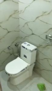 Image of 800 Sq.ft 2 BHK Builder Floor for sale in Pandav Nagar, New Delhi for Rs. 6500000