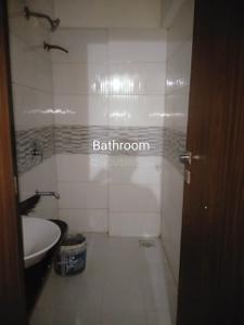Bathroom Image of 880 Sq.ft 1.5 BHK Apartment / Flat for sale in Gemini Grand Bay, Manjari Budruk Pune for Rs. 6491000