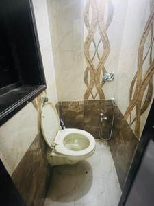 Bathroom Image of 260 Sq.ft 1 RK Apartment / Flat for rent in Worli Mumbai for Rs. 38000