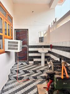 Balcony Image of 1250 Sq.ft 3 BHK Independent House for rent in Sahadatganj Ayodhya for Rs. 10000
